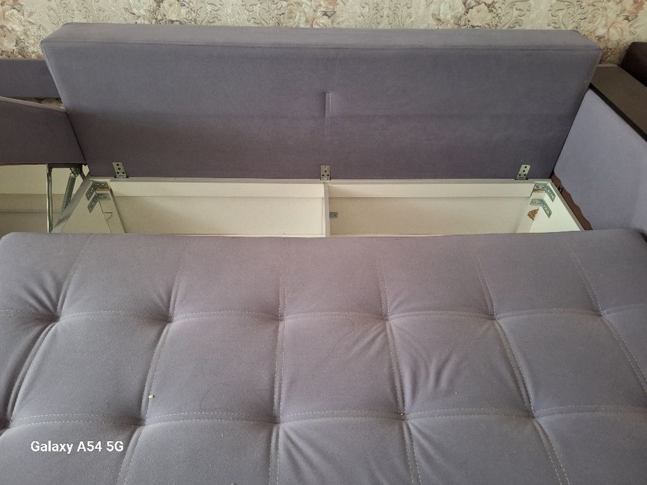 Диван в гостиную