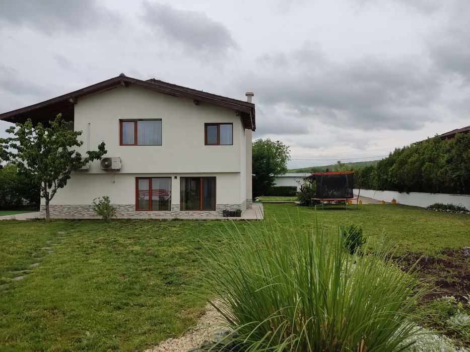 Дава се под наем Етаж от къща в Бургас, Сарафово - 100 кв.м за 102 € - Снимка #16