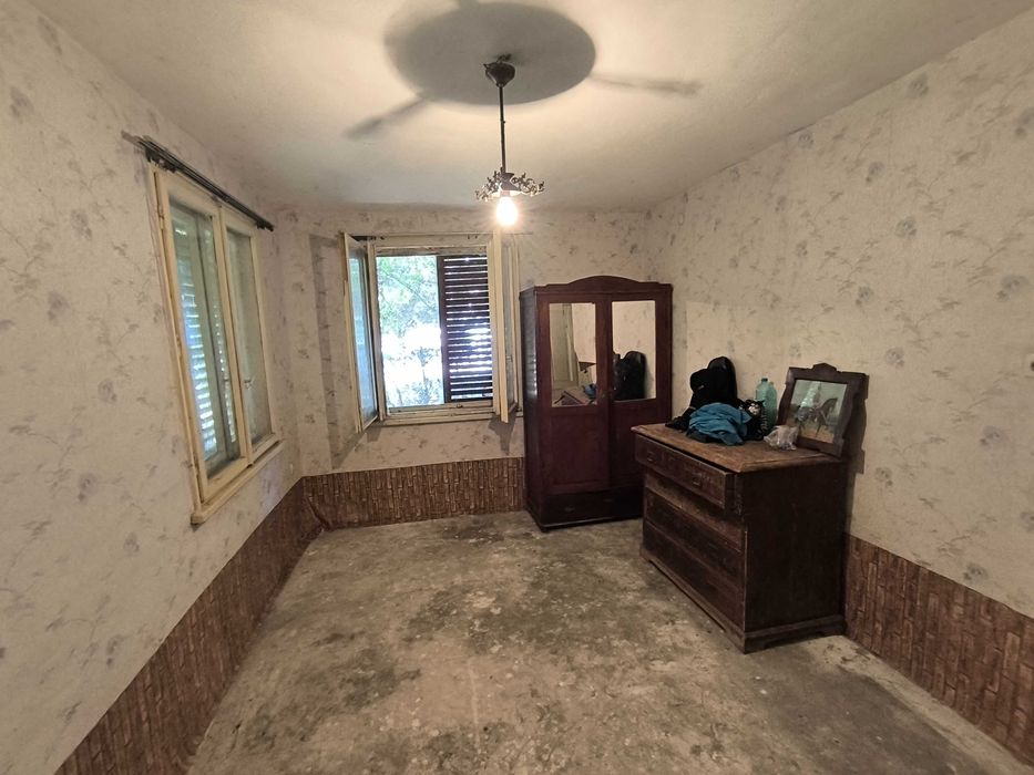 Продава се Къща в с. Тияновци, Област Видин - 320 кв.м за 76 €/кв.м - Снимка #6