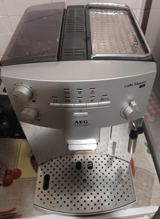 Кафемашина автомат AEG