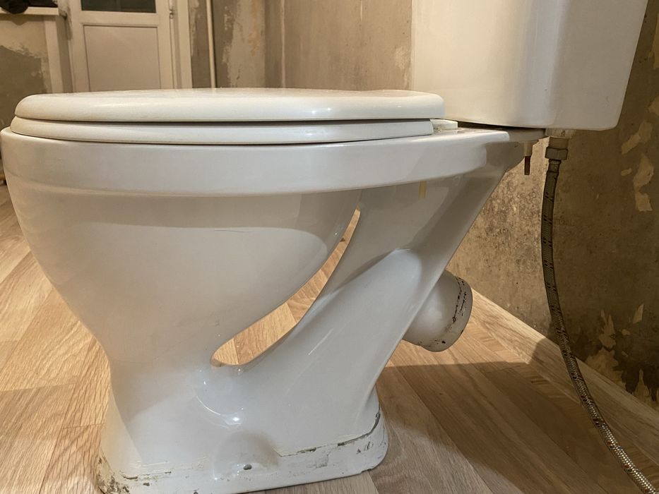 Продам рабочий унитаз
