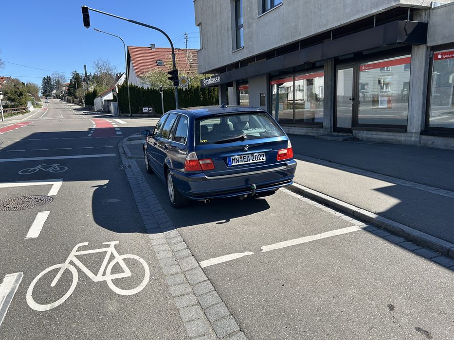 BMW E46 2.2 benzină M54B22 – manuală – integral sau dezmembrez