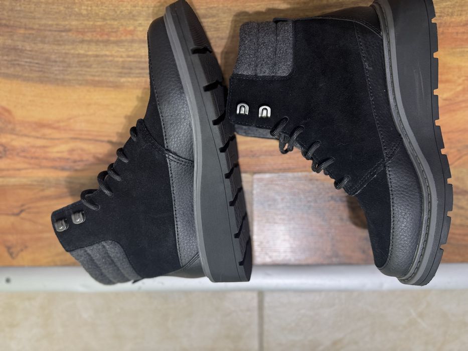 Велурени боти CLARKS 35