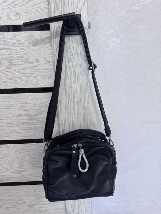 Отдам 3 шт сумки за 7000 тг.