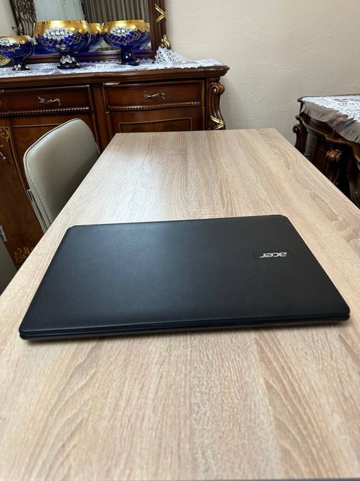 Nootbok Acer 500gb hhd