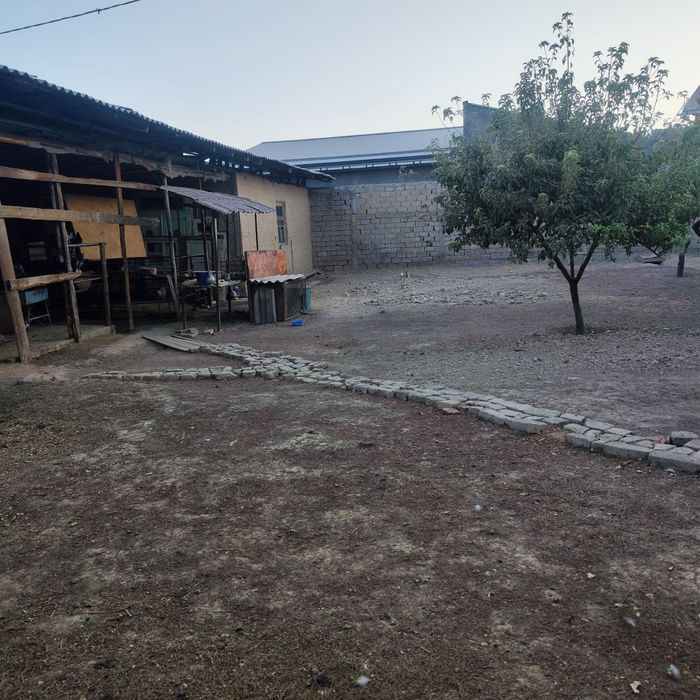 Фозиловда уй каропка сотилади