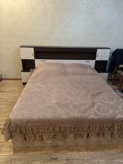 Спальный гарнитур в хорошем состояний