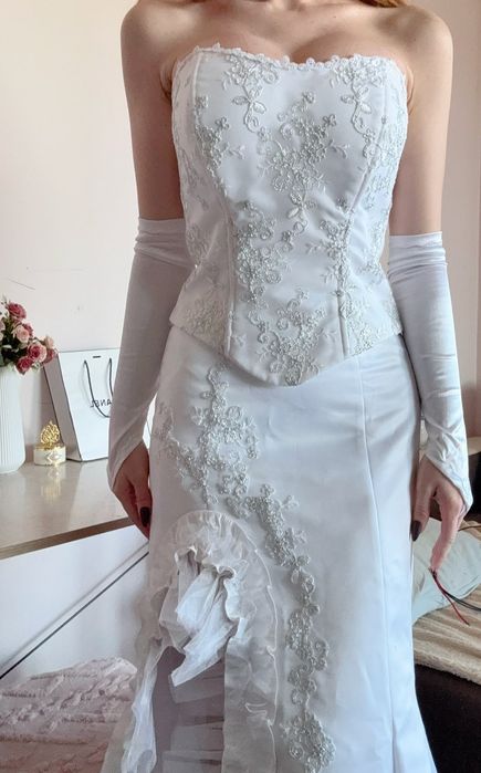 Булченски тоалет от 2части и ръкавици