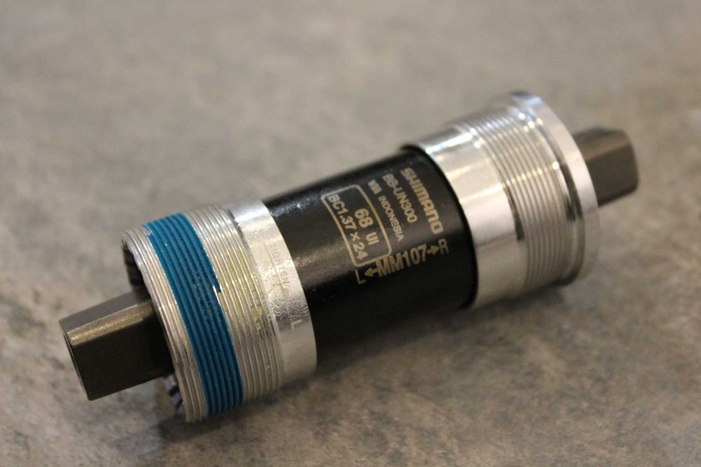 Shimano BB-UN300 rulment, ax patrat 107-127.5mm lungime diferite
