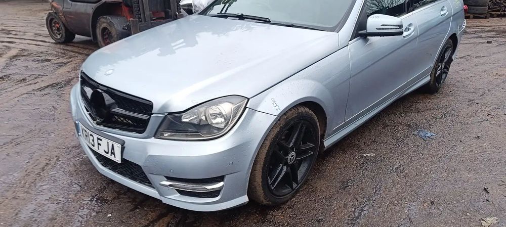 Dezmembrari / Dezmembrez Mercedes Clasa C (W204) [Fabr 2007-2014] 2.2 CDI 651911 cutie viteze automata cod culoare 988U Argintiu Diamant