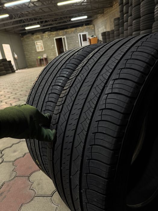 235/55/19 летние