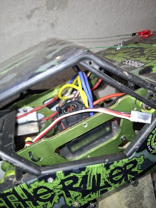 Rc crawler катерач