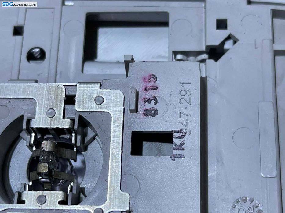 Plafoniera Lumini Lampa Iluminare Plafon Spate Pasager Volkswagen Golf 6 2008 - 2013 Cod 1K0947291 [L8507]