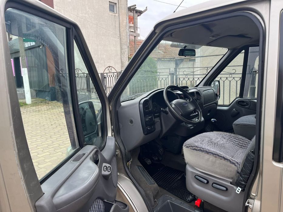 Vand urgent Ford Transit 2.0 tdi
