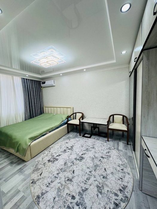 Сдаётся 1 комнатная квартира 
C обстановкой ЛЮКС 
В горде Алмалыке