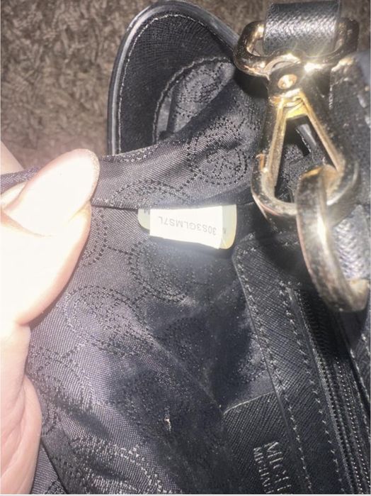 Geanta Michael Kors model Selma originala
