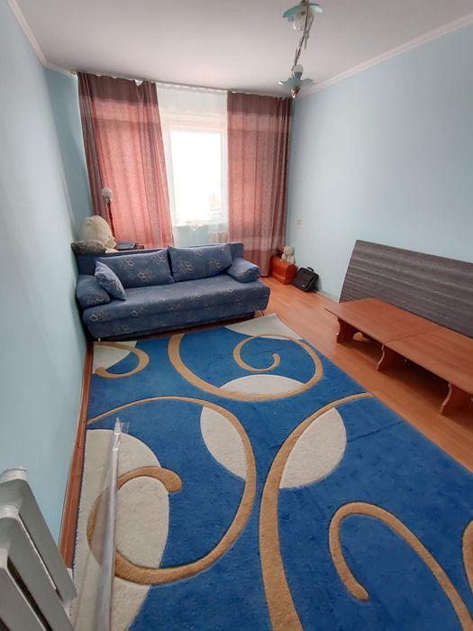 Продам 3 х комн, . 4 -77,  4 этаж.