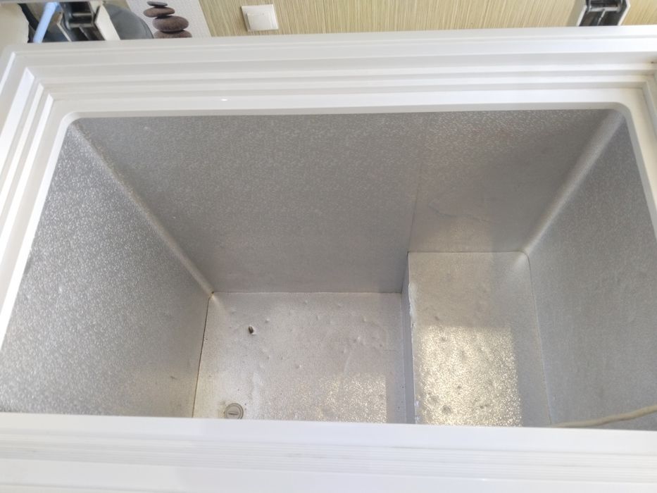 Продам морозильник