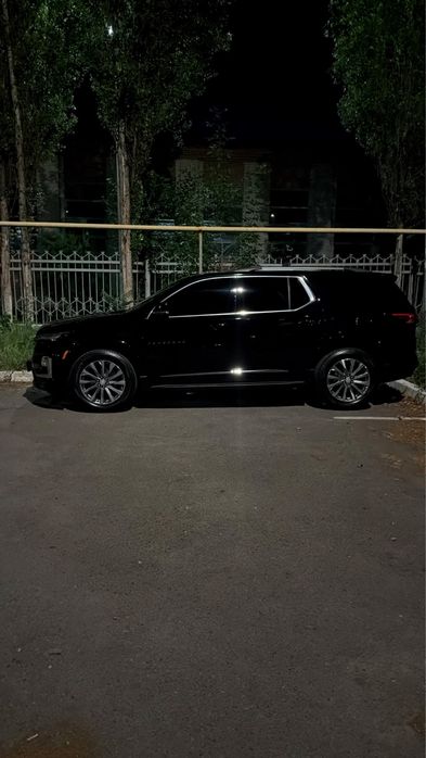 Машина Chevrolet Traverse