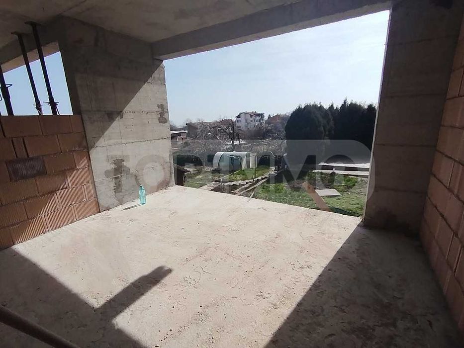 Продава се Двустаен апартамент в Варна, Галата - 61 кв.м за 1039 €/кв.м - Снимка #4