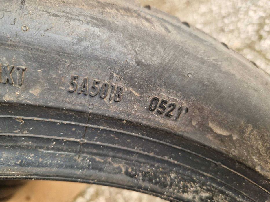 2 Pirelli R19 255/45 Летни гуми  DOT0521