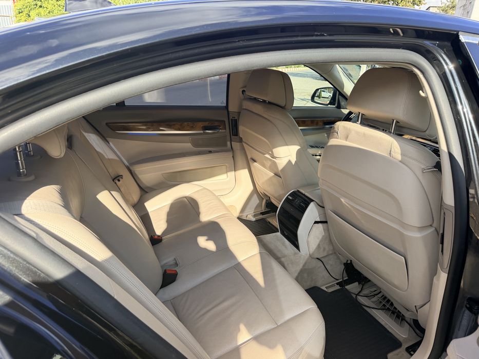 Vand BMW,730 long