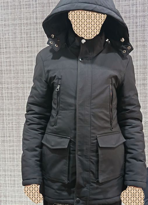 Erkaklar uchun qishki kurtka