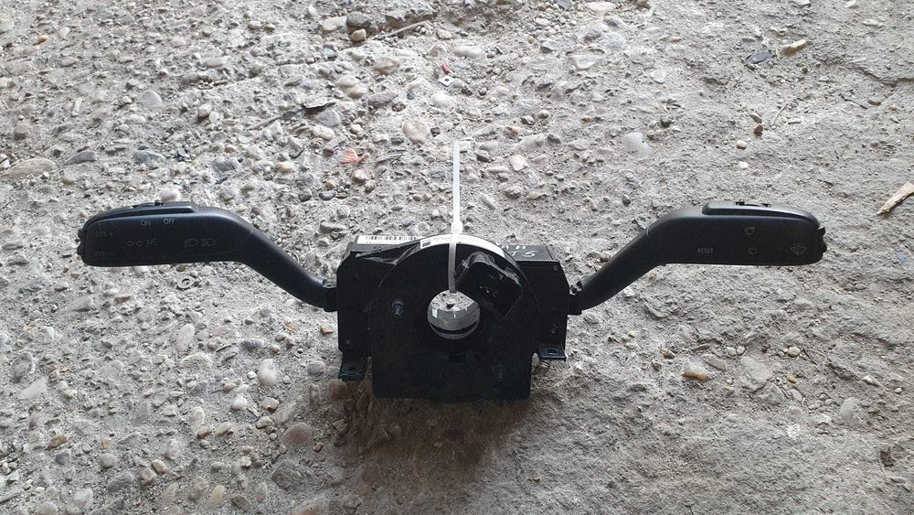 spira volan pilot si bord computer Skoda Fabia 2/ VW T 5