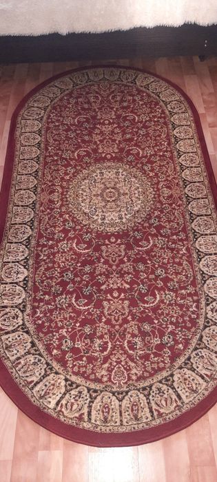 Ковёр овальной формы