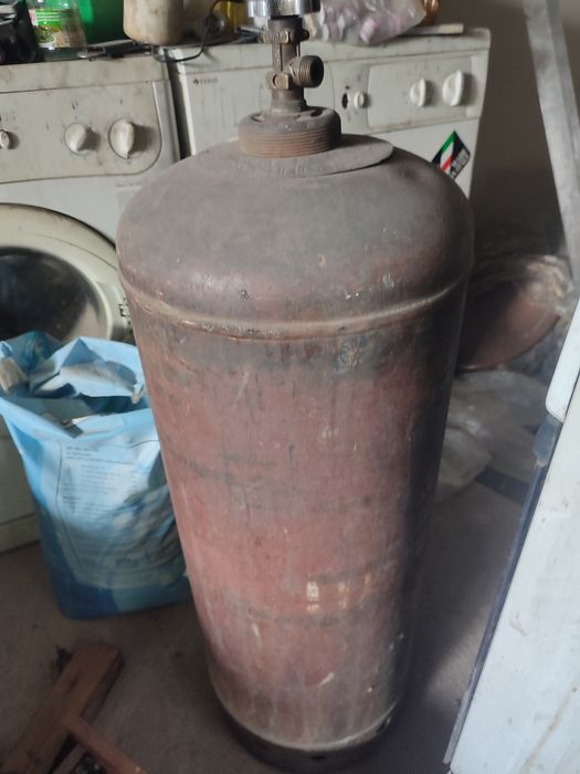 Продам газовый баллон б/у