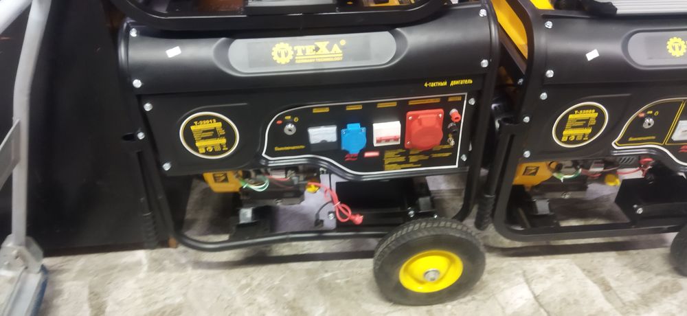 Электро генератор 9 КВ газ бензин