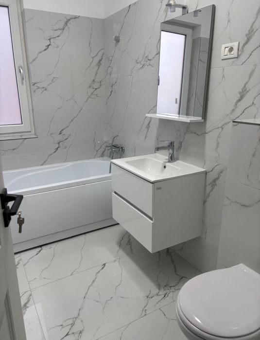 Inchiriez apartament 3 camere