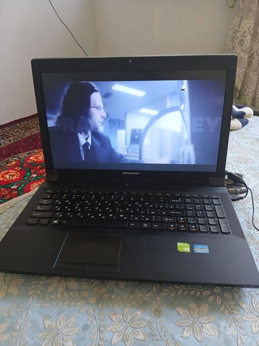 Noutbook lenovo sotiladi