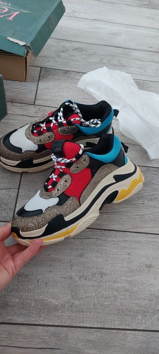 Женская обувь , новая