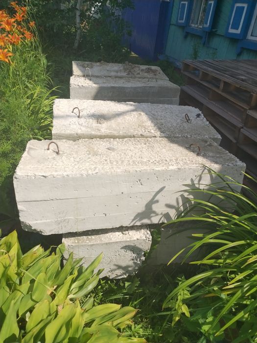 ПРОДАМ Железо бетонные блоки