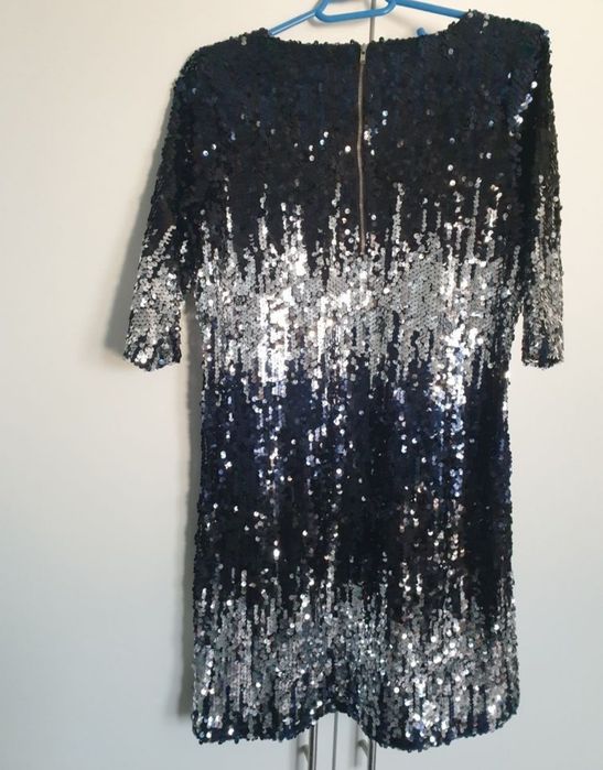 Rochie din paiete negre