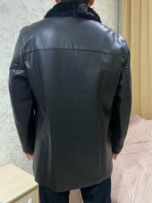 Продам мужскую дубленку