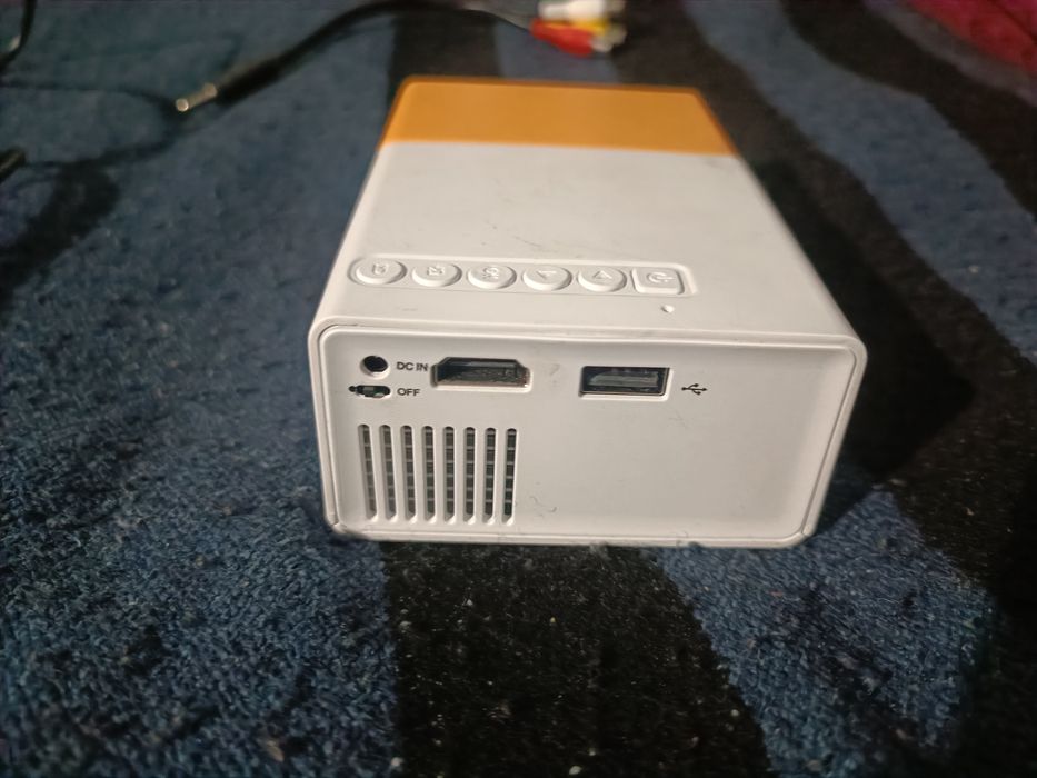 Proektor projector mini