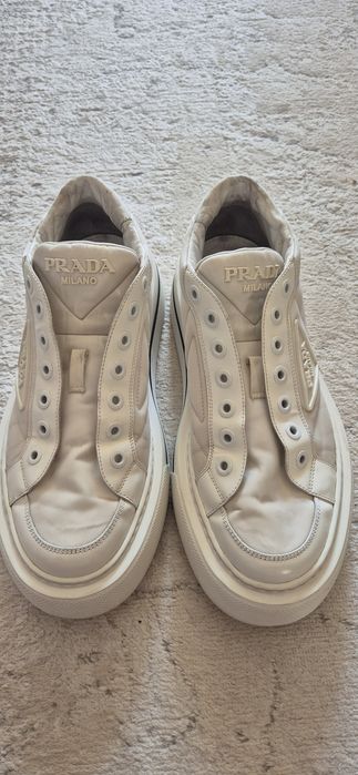Продам кросовки Prada