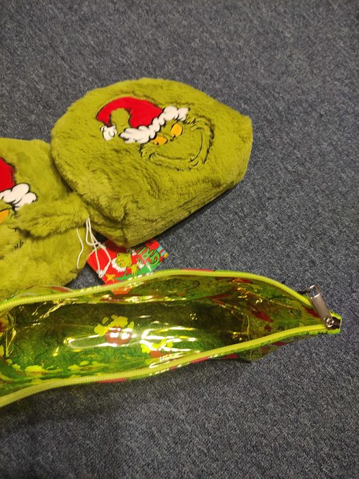 Чантичка и несесер Sinsay Grinch, пухкава чантичка, прозрачен несесер