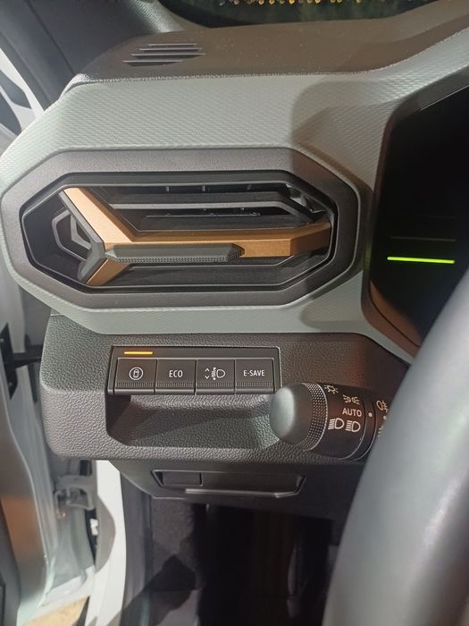 Dacia Duster 2025