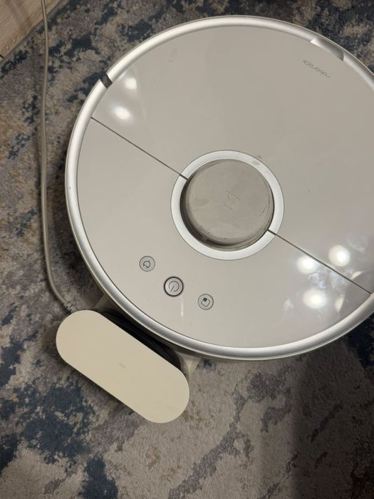 Робот пылесос roborock s5