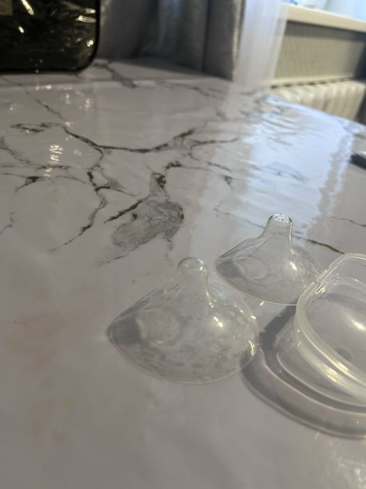 Накладки на грудь