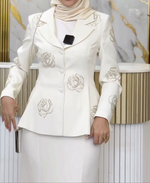 Kostyum yubka Turkiya