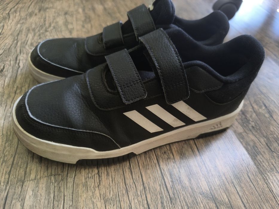 Маратонки Адидас 40 номер и Кецове на Fila 36 номер