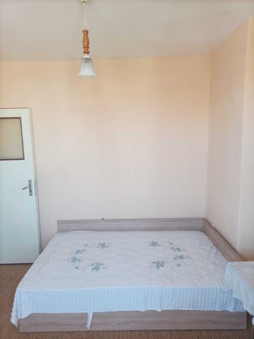 Дава се под наем Двустаен апартамент в Ямбол, Аврен - 46 кв.м за 178.5 € - Снимка #4