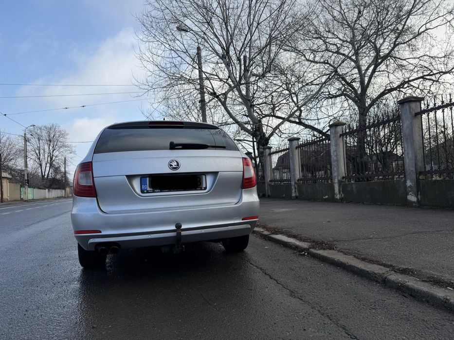 Skoda Superb 2011 2.0 TDI automata