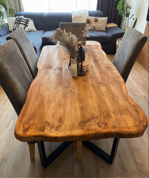 Плот за трапезна маса