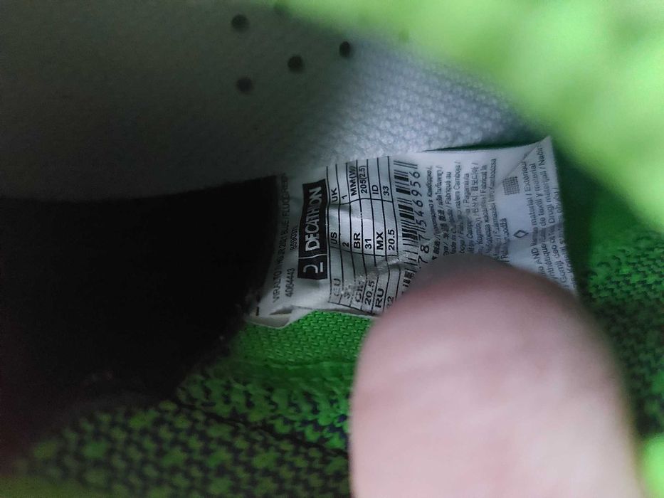 Футболни обувки,33-34 номер