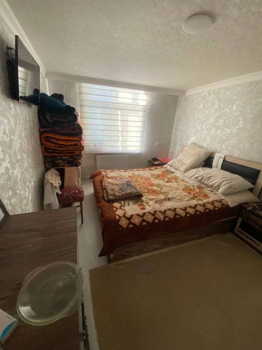 Hovli sotiladi srochna